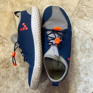 Vivobarefoot shoes size 6 womens